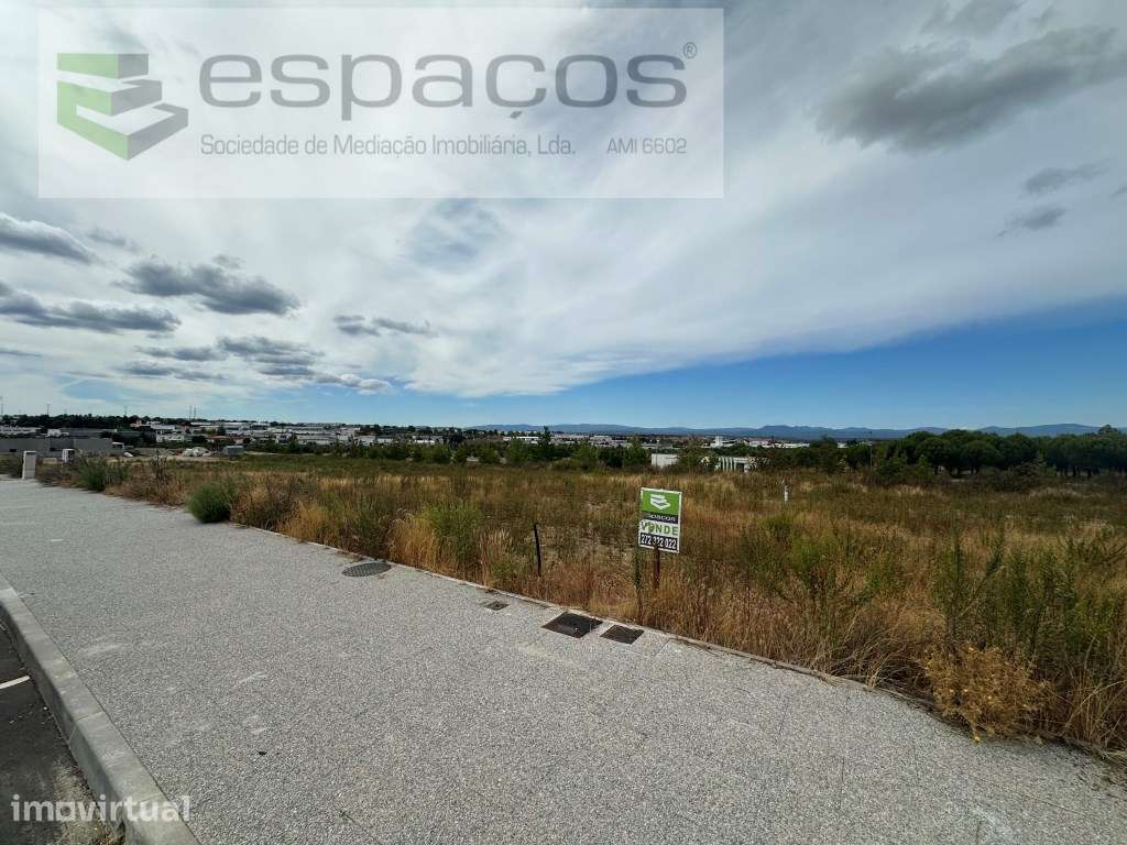 Terreno para construção junto ao Forum Castelo Branco - Grande imagem: 2/5