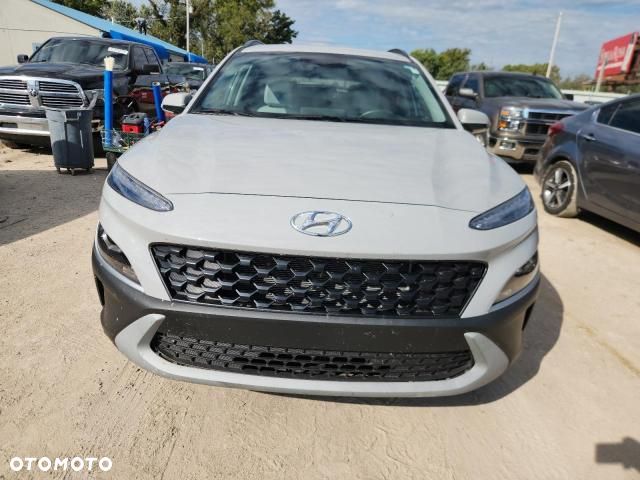 Hyundai Kona - 4
