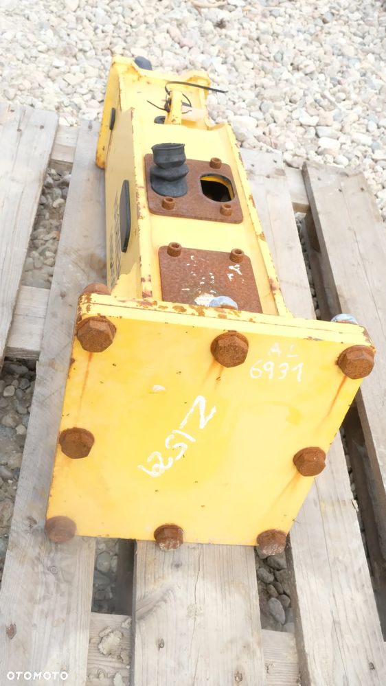 Młot Hanmen HMB  450  hydrauliczny 116kg wyburzeniowy do minikoparki - 6