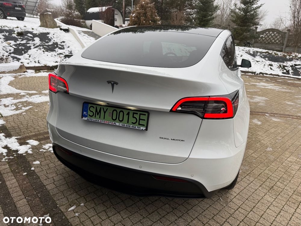 Tesla Y Long Range Dual Motor AWD - 17