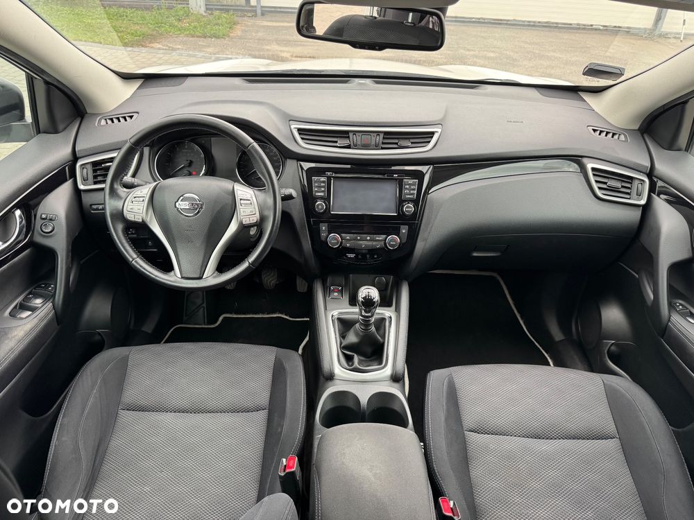 Nissan Qashqai 1.2 DIG-T N-Vision - 8