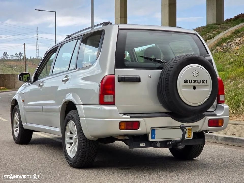 Suzuki Grand Vitara XL-7 2.0 HDi - 3