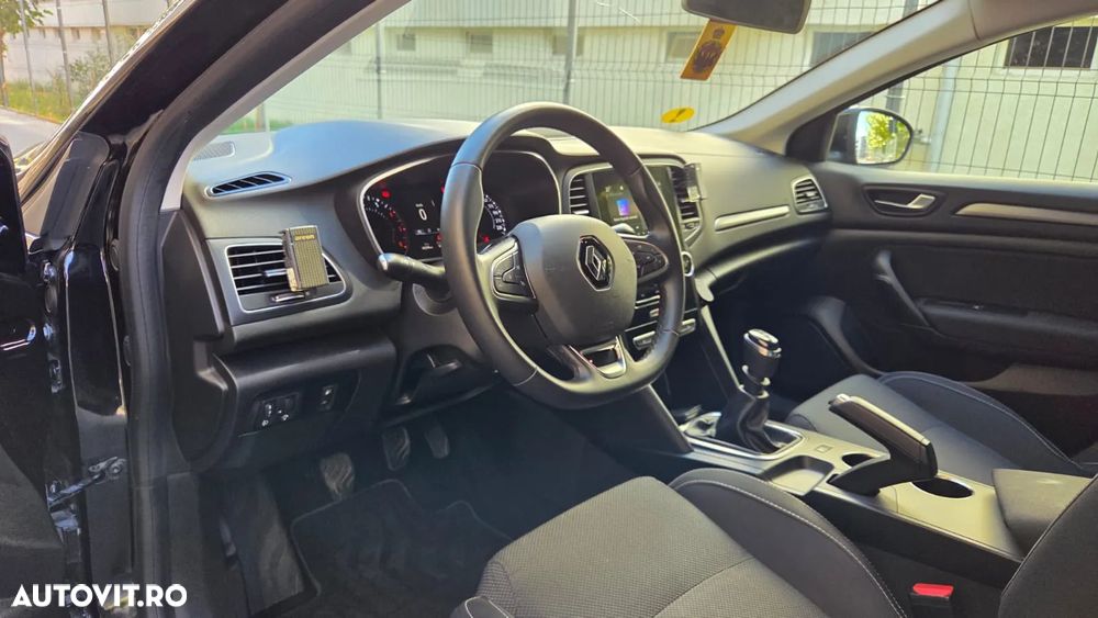 Renault Megane TCe 140 GPF Zen - 2