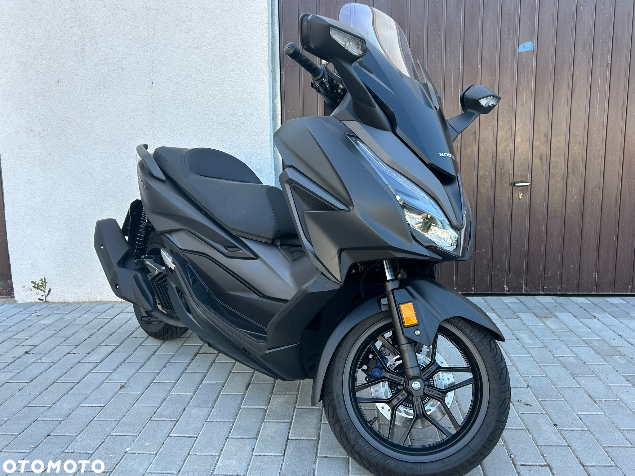 Honda NSS - 35