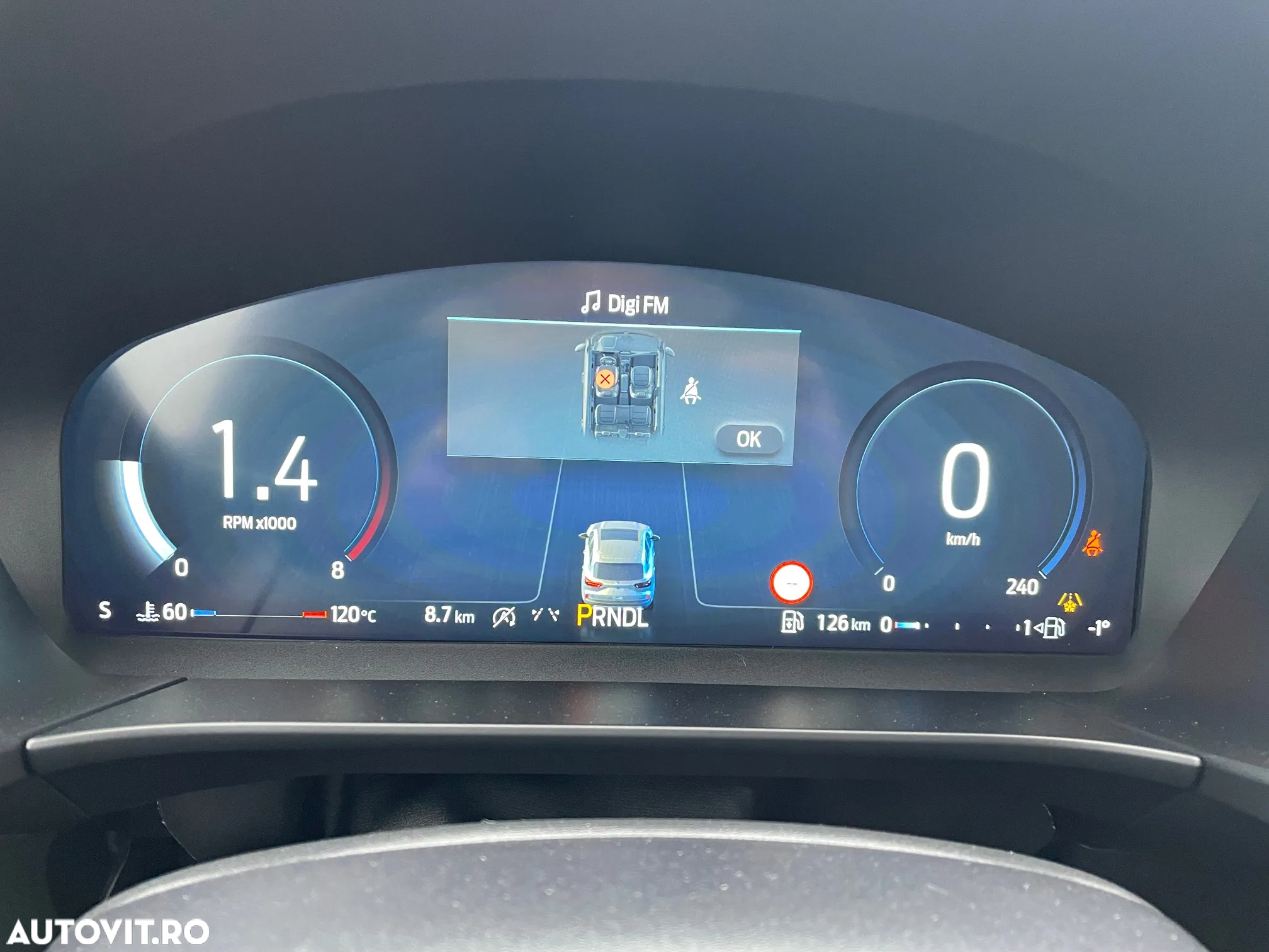 Ford Kuga 1.5 EcoBoost A8 FWD Titanium - 8