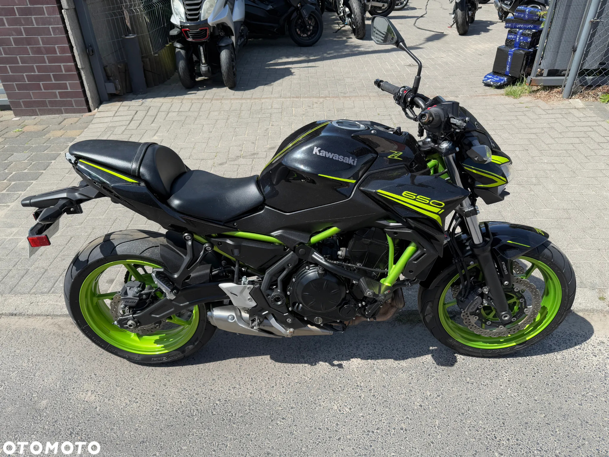 Kawasaki Z 650 - 4
