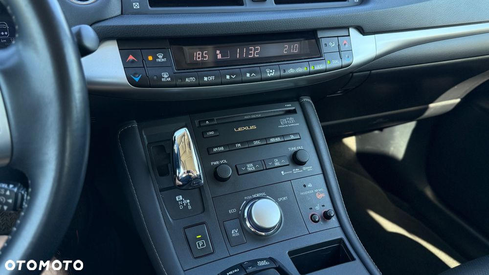 Lexus CT 200h Prestige - 18