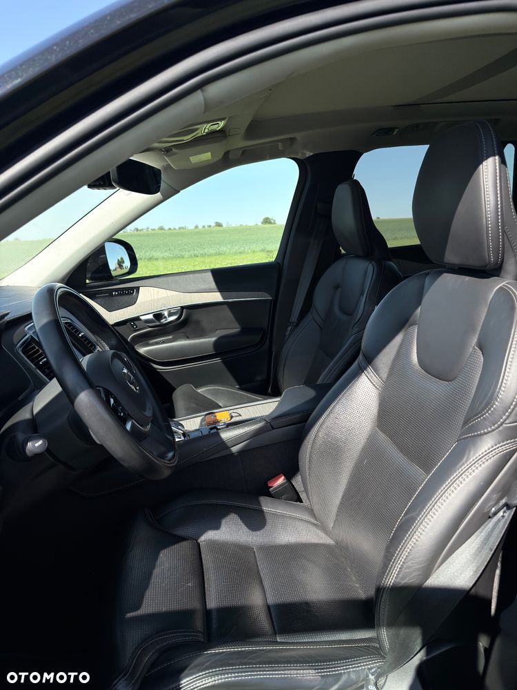 Volvo XC 90 - 26