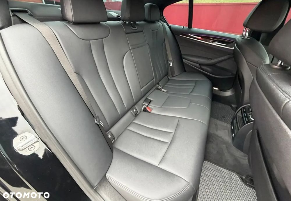 BMW Seria 5 - 12