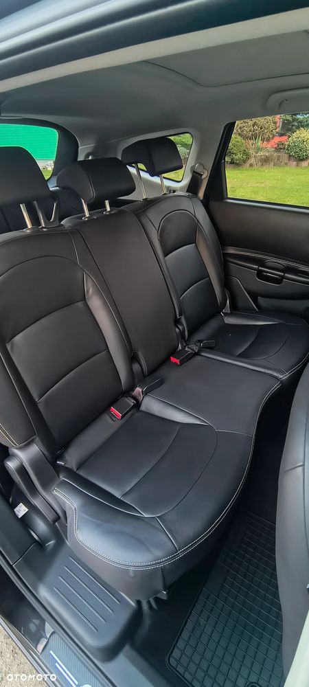 Nissan Qashqai+2 2.0 dCi DPF 4x4 tekna - 9