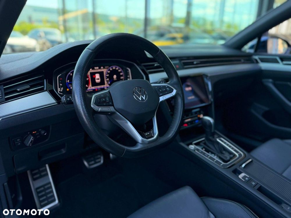 Volkswagen Passat 2.0 TDI EVO Essence DSG - 29