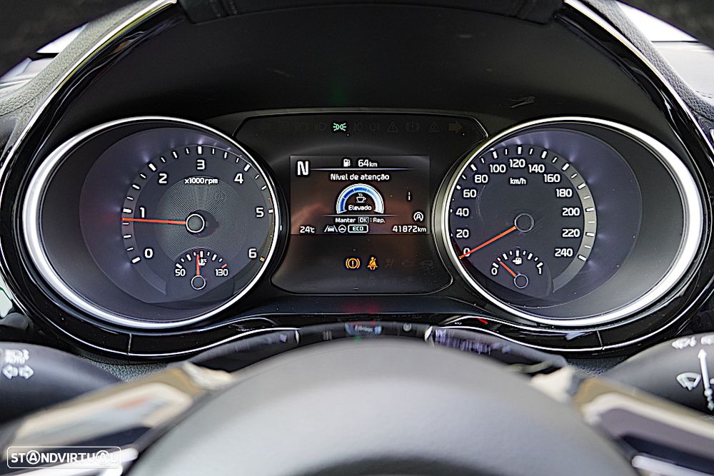 Kia Ceed SW 1.6 CRDi MHEV Dynamic - 33