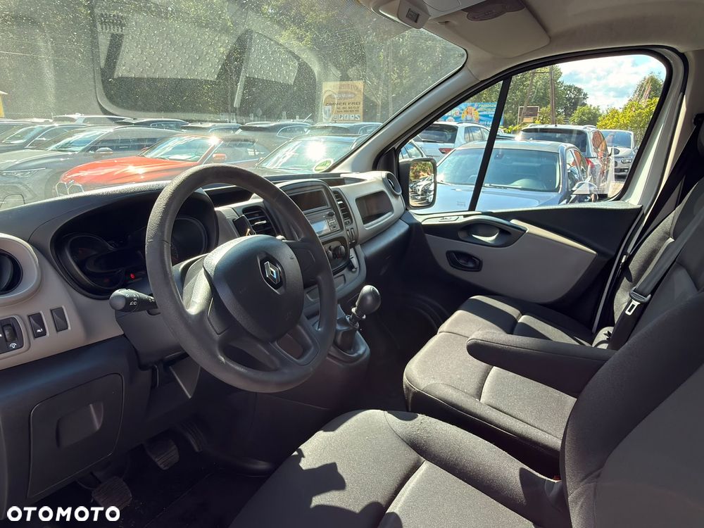 Renault TRAFIC - 9