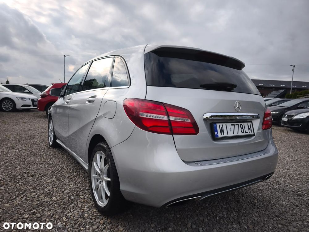 Mercedes-Benz Klasa B 180 7G-DCT - 26
