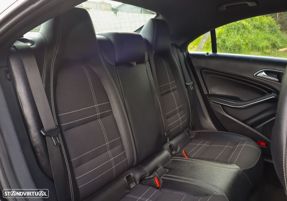 Mercedes-Benz CLA 180 - 8