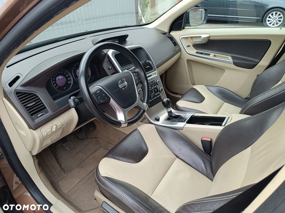 Volvo XC 60 DRIVe R Design - 11