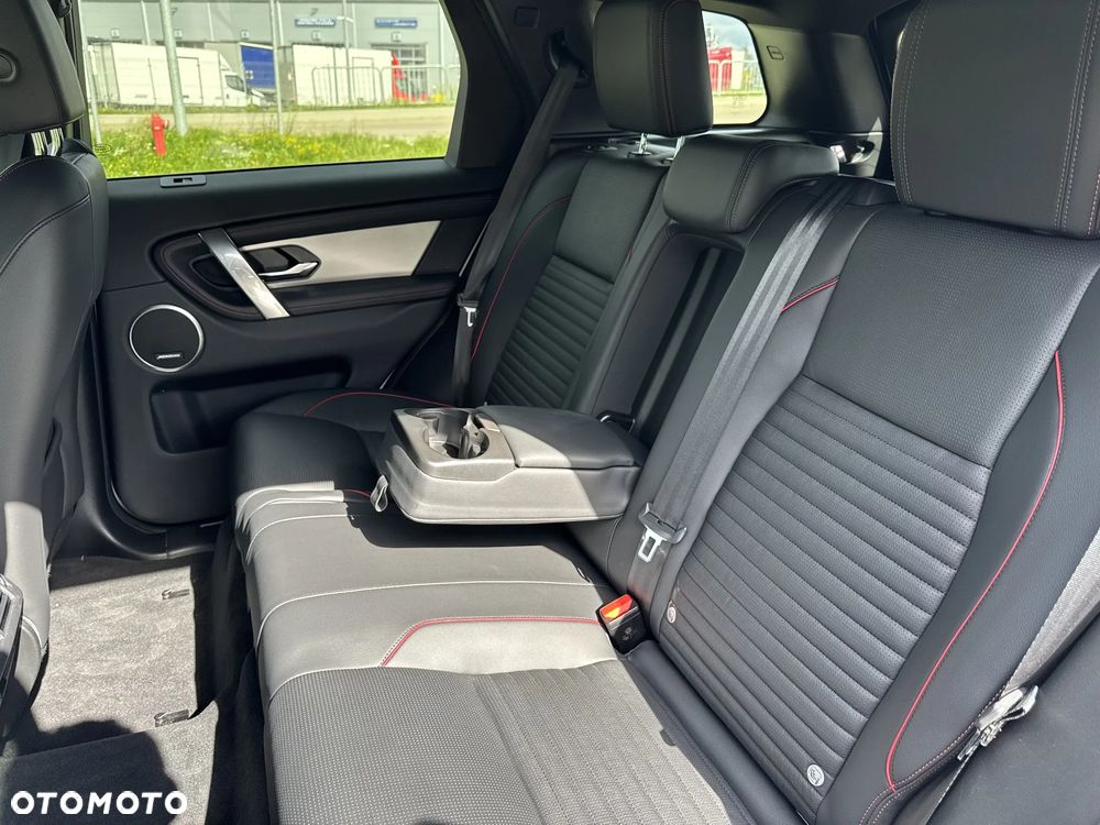 Land Rover Discovery Sport 2.0 P250 mHEV R-Dynamic S - 15