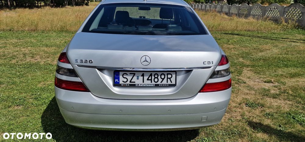 Mercedes-Benz S-Class 2006 photo 2