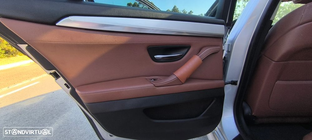 BMW 530 d Auto - 16