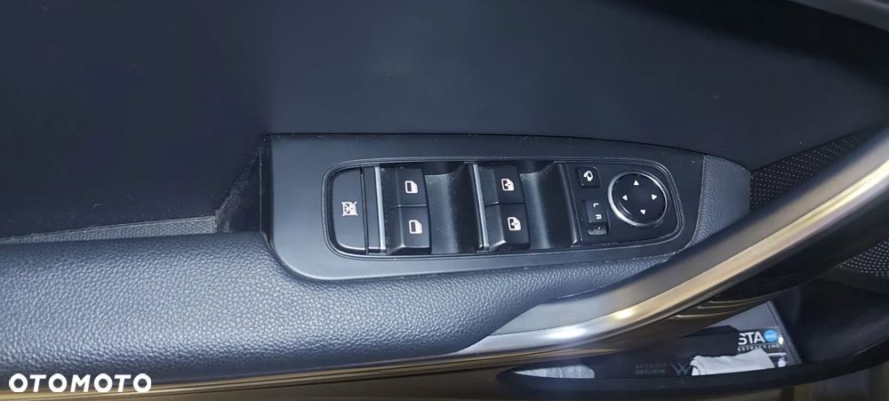 Kia Ceed - 12