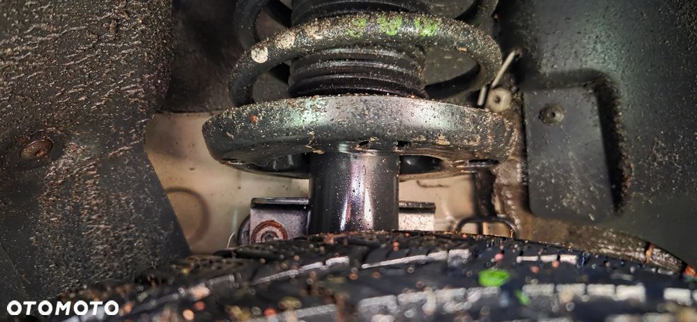 Skoda RAPID 1.2 TSI Active - 8