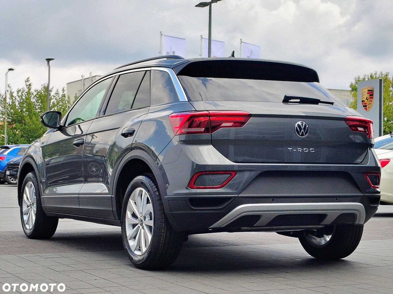 Volkswagen T-Roc - 4