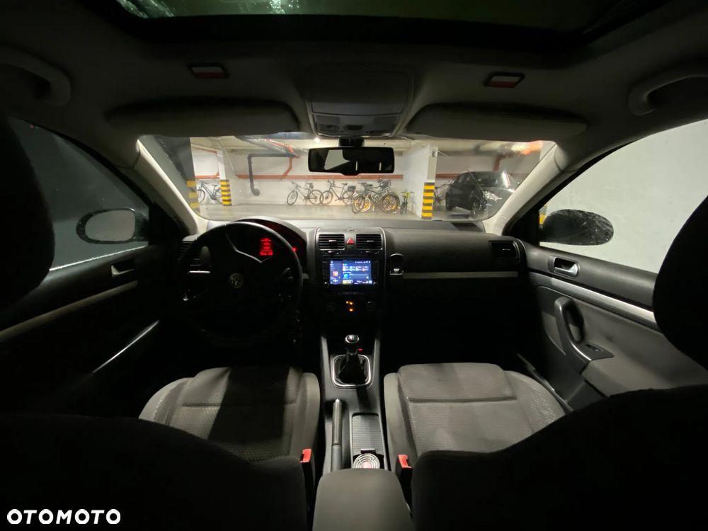 Volkswagen Jetta 2.0 TDI Comfortline - 9