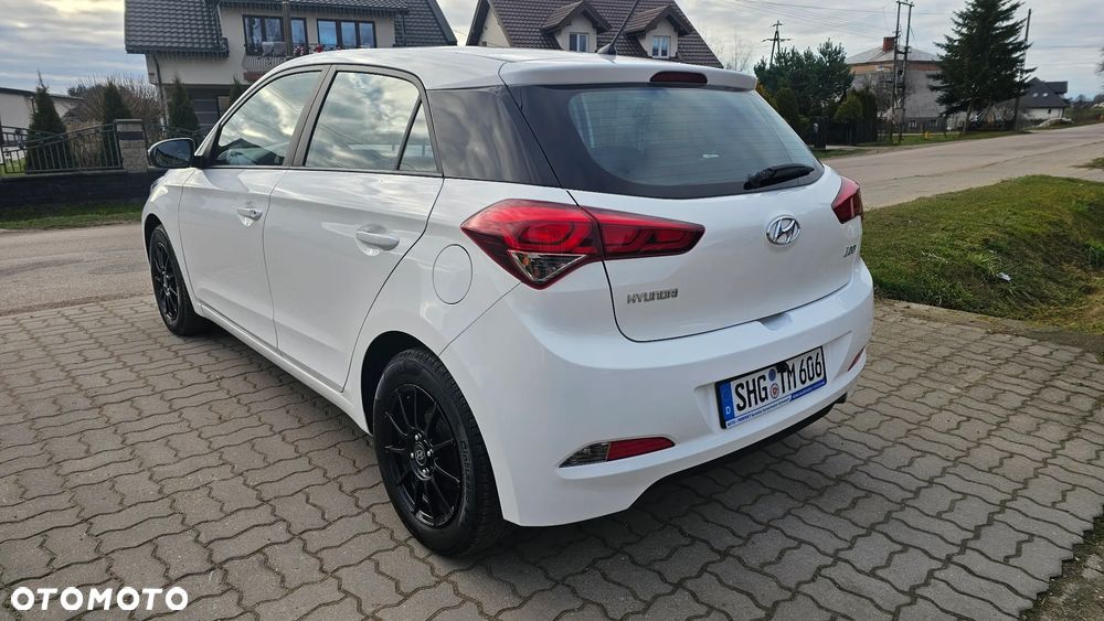 Hyundai i20 1.2 FIFA WM Edition - 5