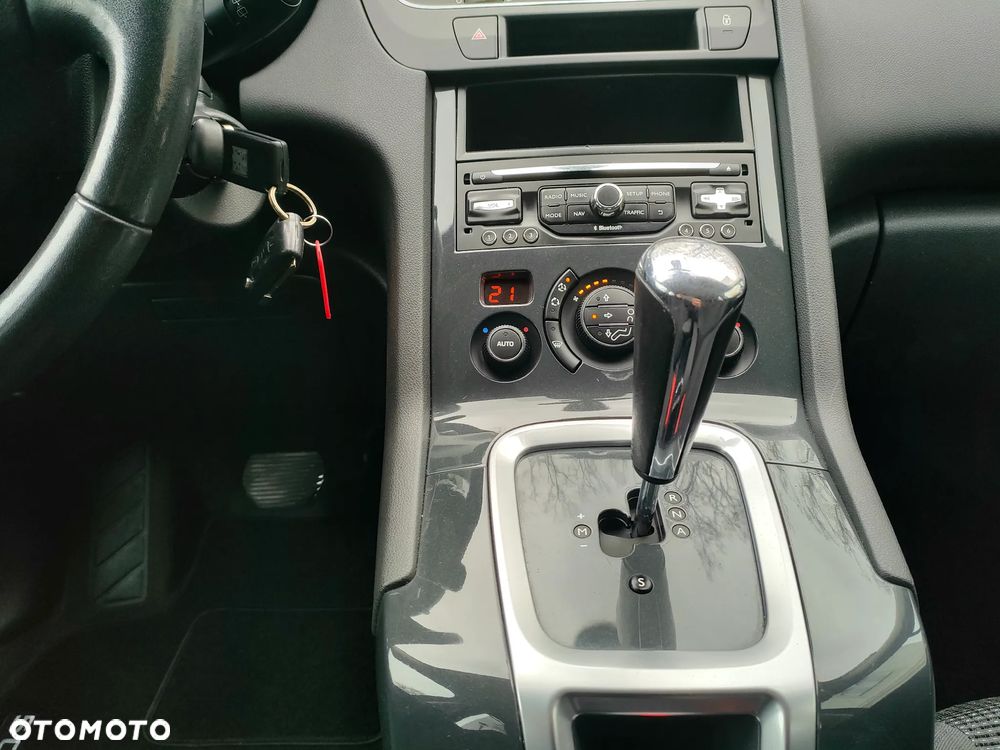 Peugeot 5008 - 22