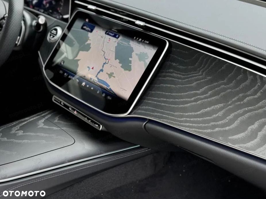 Mercedes-Benz Klasa E 220 d mHEV 4-Matic AMG 9G-Tronic - 16