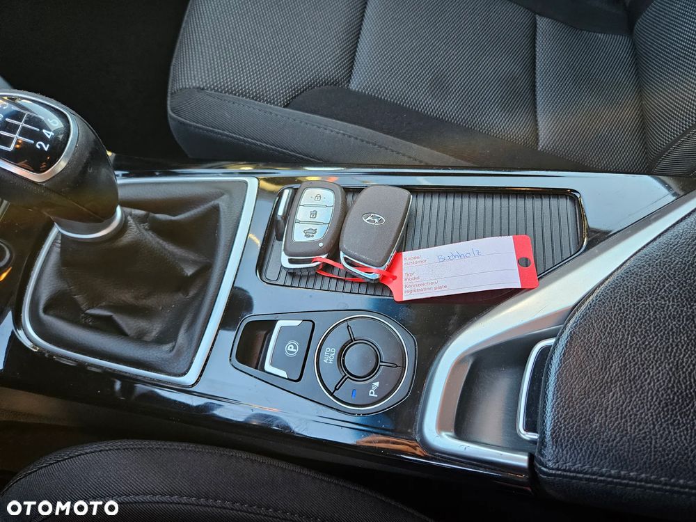 Hyundai i40 Kombi 1.7 CRDi Trend - 21