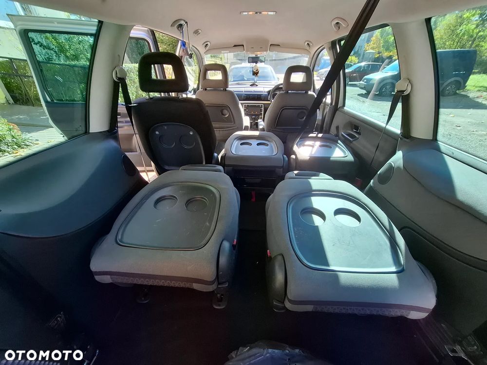 Ford Galaxy 1.9 TDI Ghia - 10