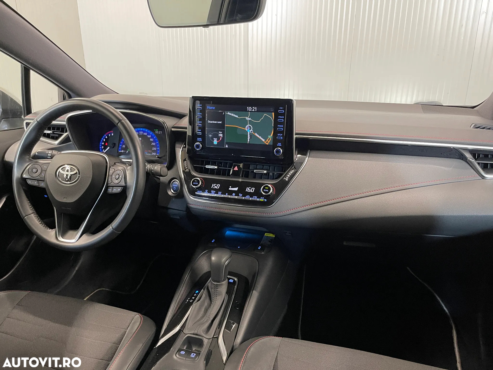 Toyota Corolla 2.0 Hybrid Lounge - 8