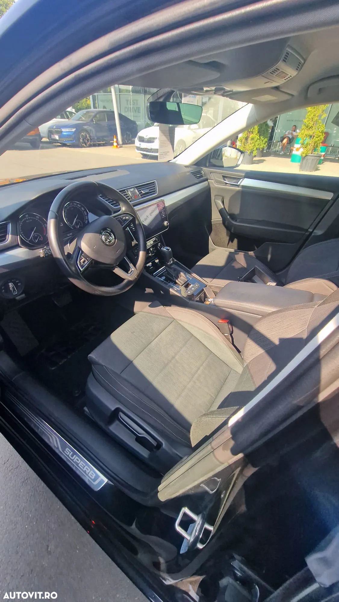 Skoda Superb 1.6 TDI DSG Ambition - 6