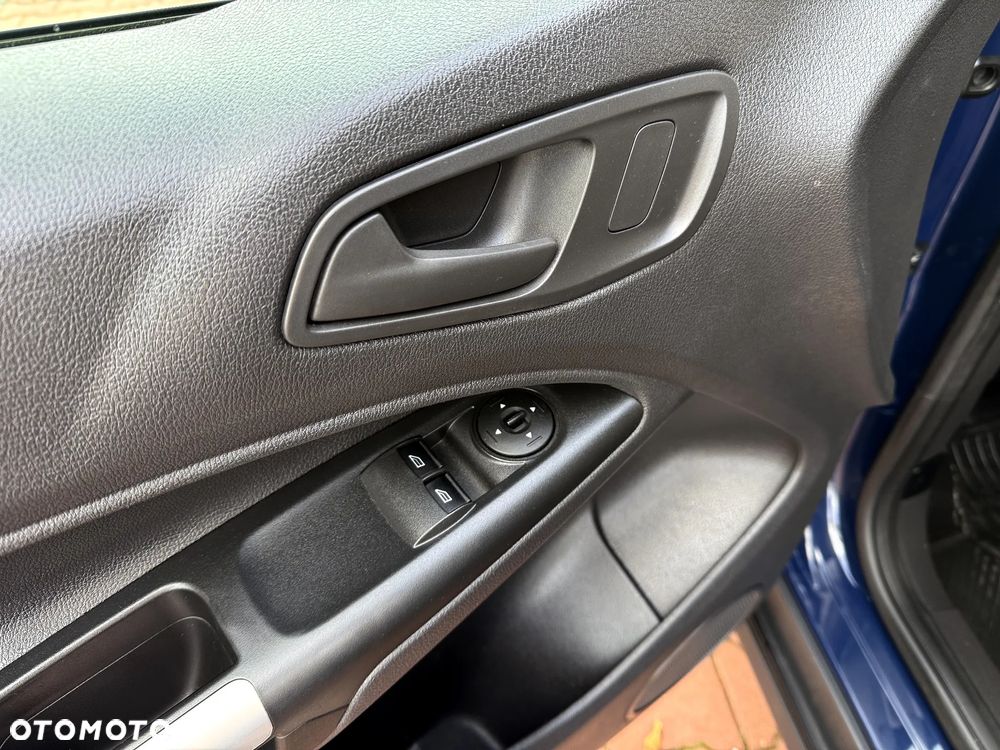 Ford TRANSIT CONNECT - 13