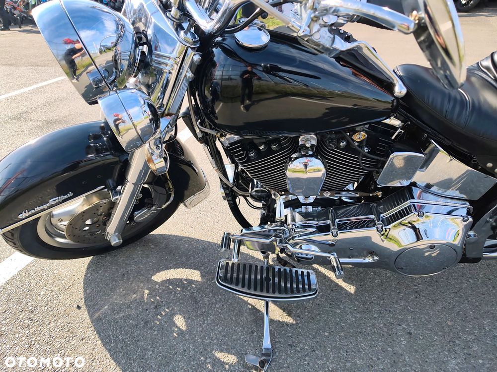 Harley-Davidson Softail Heritage Classic - 17