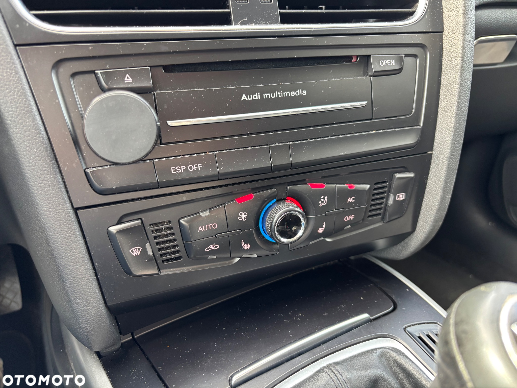 Audi A4 2.0 TDI DPF Ambiente - 12