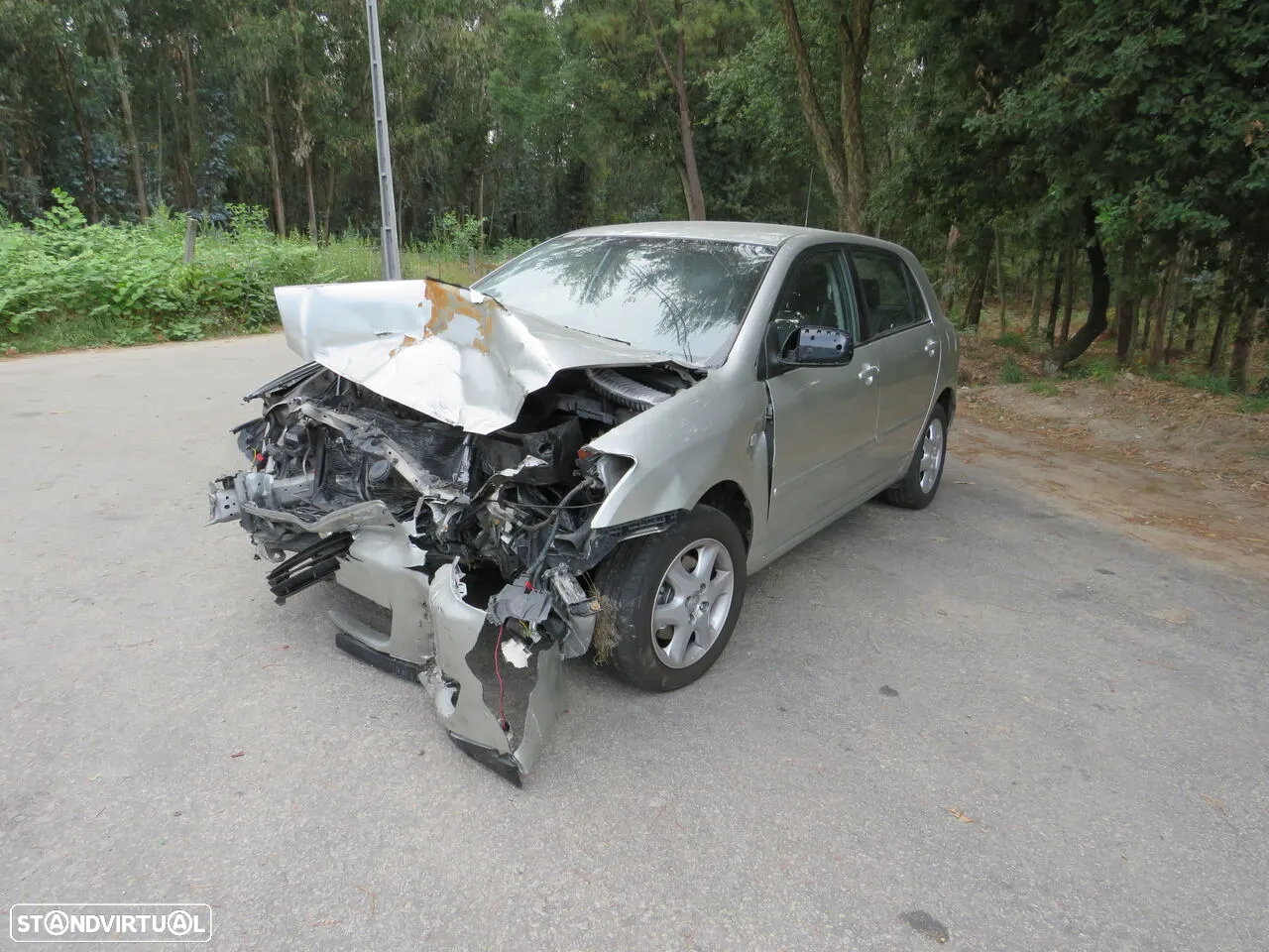 Toyota Corolla 1.4  90Cv de 2007 -Peças Usadas  (9410) - 2