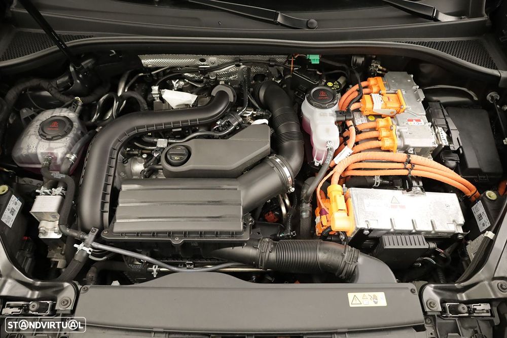 Cupra Terramar 1.5 e-Hybrid DSG - 25
