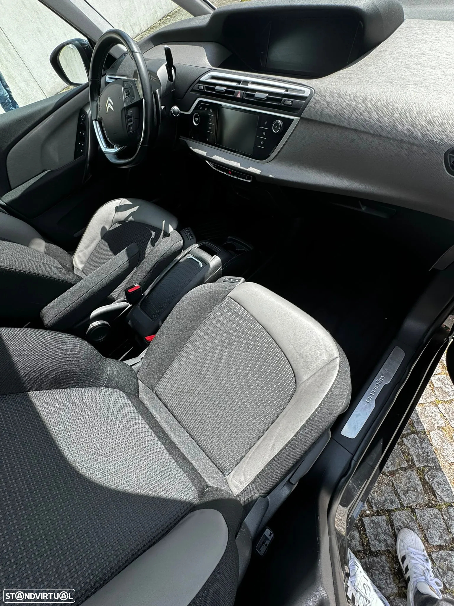 Citroën Grand C4 Spacetourer BlueHDi 130 Stop&Start EAT8 SHINE - 9