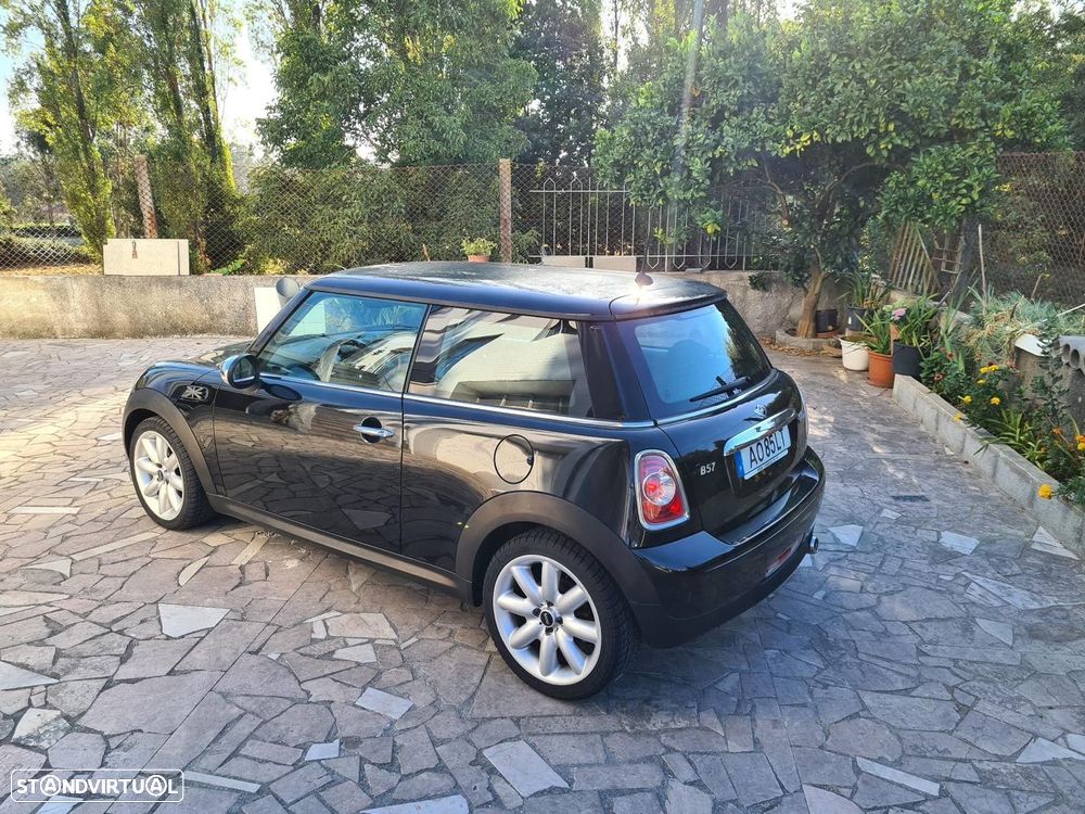 MINI 3 Portas One D - 6