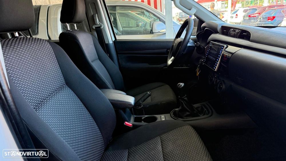 Toyota Hilux 2.4 D-4D 4WD Challenge - 12