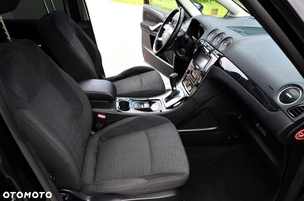 Ford Galaxy - 25
