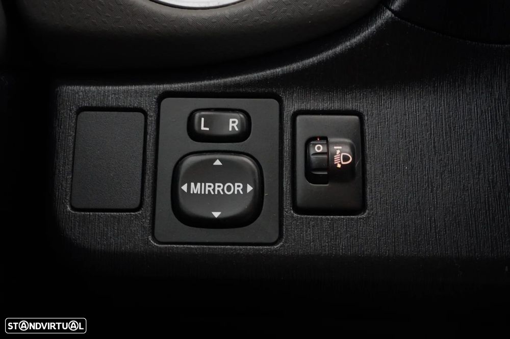 Toyota Yaris 1.0 VVT-i Comfort+P.Style - 9