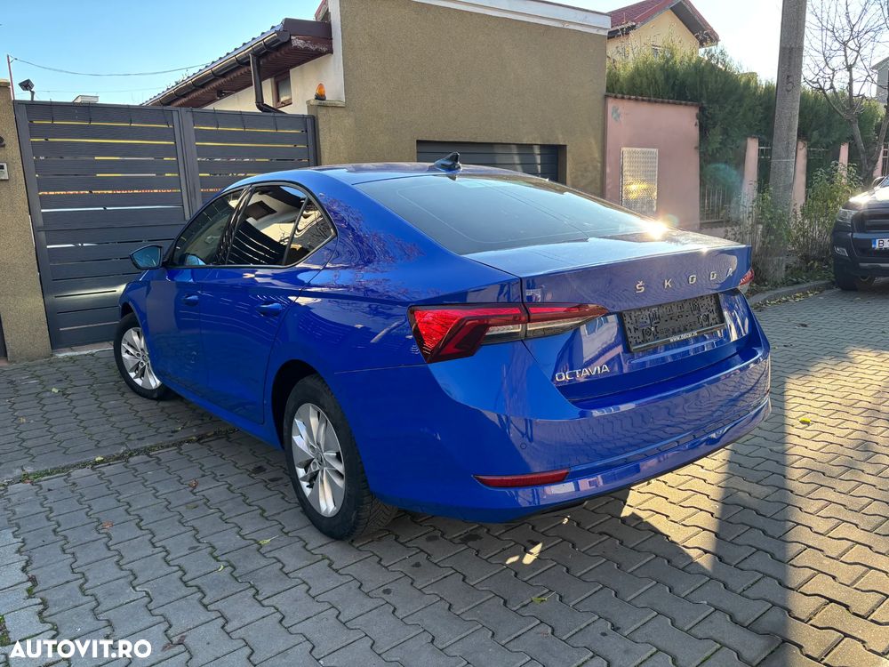 Skoda Octavia 2.0 TDI DSG Ambition - 6