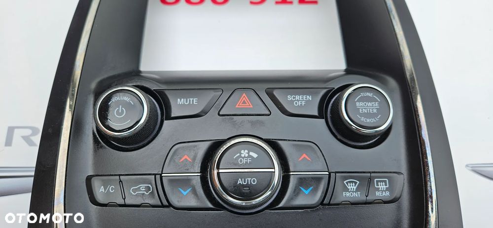 Dodge Durango 2017-2020 Panel klimatyzacji AC Panel sterowania nawiewem P68333643AA Ramka wyświetlacza radia MAŁY WYŚWIETLACZ - 5