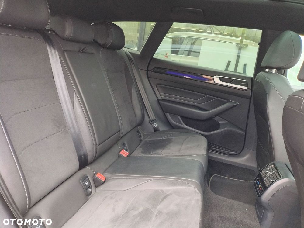 Volkswagen Arteon 2.0 TDI R-Line DSG - 18