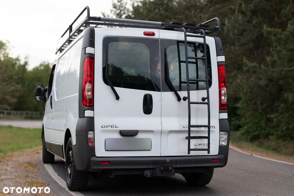 Opel Vivaro - 19