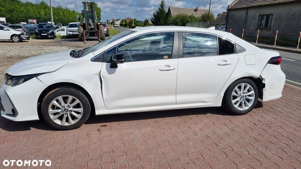 Toyota Corolla 1.8 Hybrid Active - 3