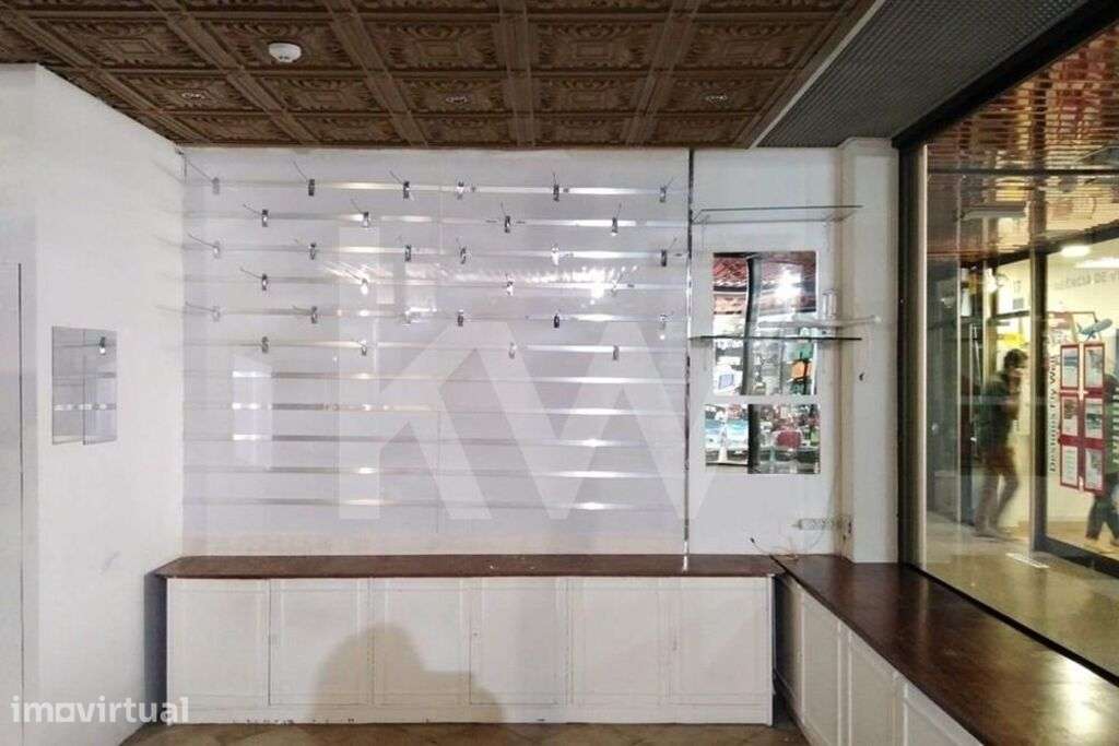 Vende-se Loja com 21 m2 no Centro Comercial Oceano - Odivelas - Grande imagem: 4/10